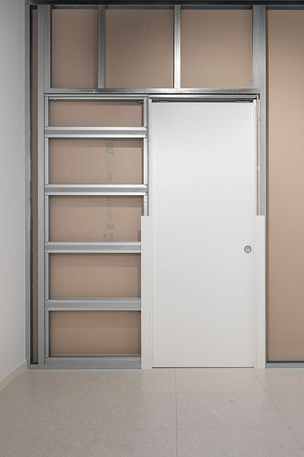 Installation ECLISSE sliding pocket door system - stud wall version
